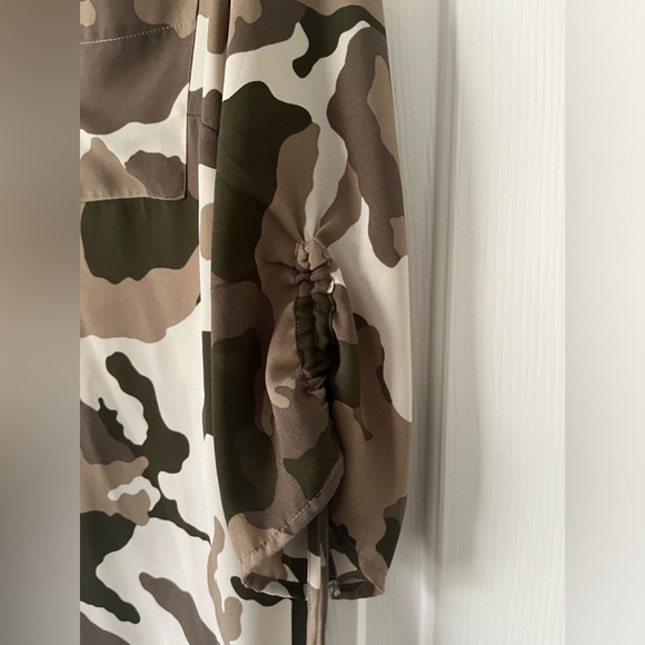 Camo NY and Co Top - GUC - Picture 3 of 4